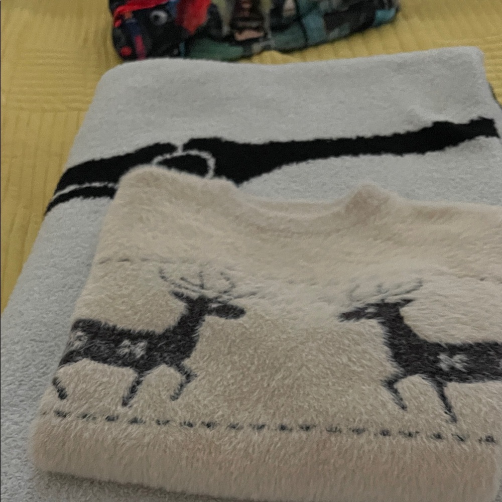 Kids Cream Crewneck Sweater with Reindeer Design